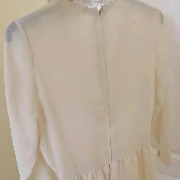 1960s Vintage cream dress with ruffle  collar size small - Picture 7 of 9